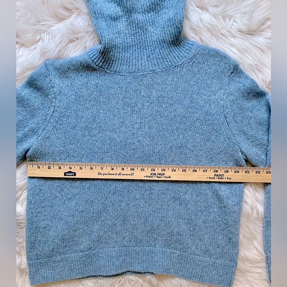 Banana Republic Mitzi Turtleneck Sweater - Picture 11 of 11